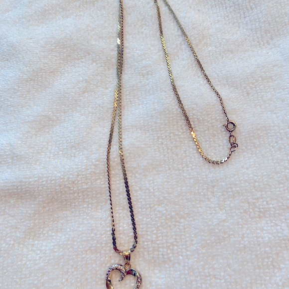 Beautiful heart necklace, white gold with diamond inlays. - Picture 1 of 1